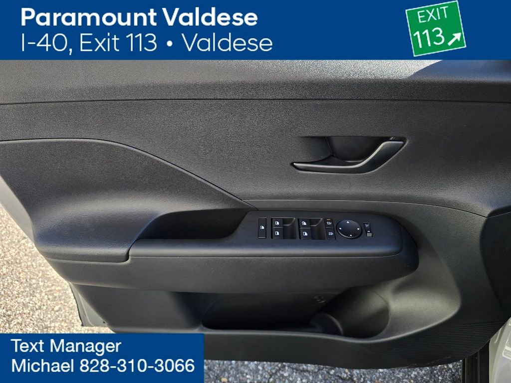 New 2026 Hyundai Kona SE image 8