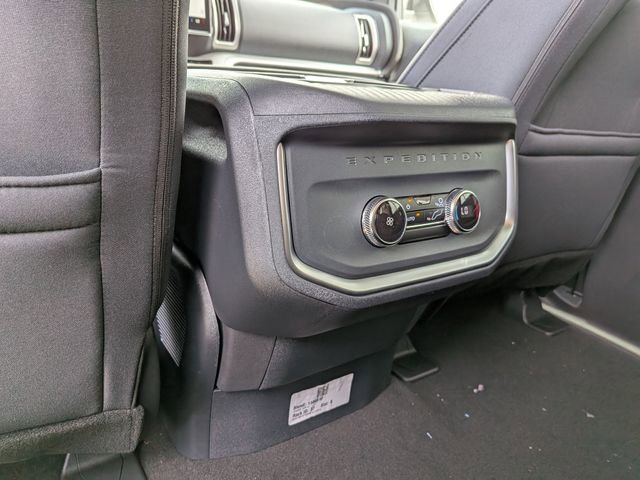 New 2026 Ford Expedition Active RWD image 14