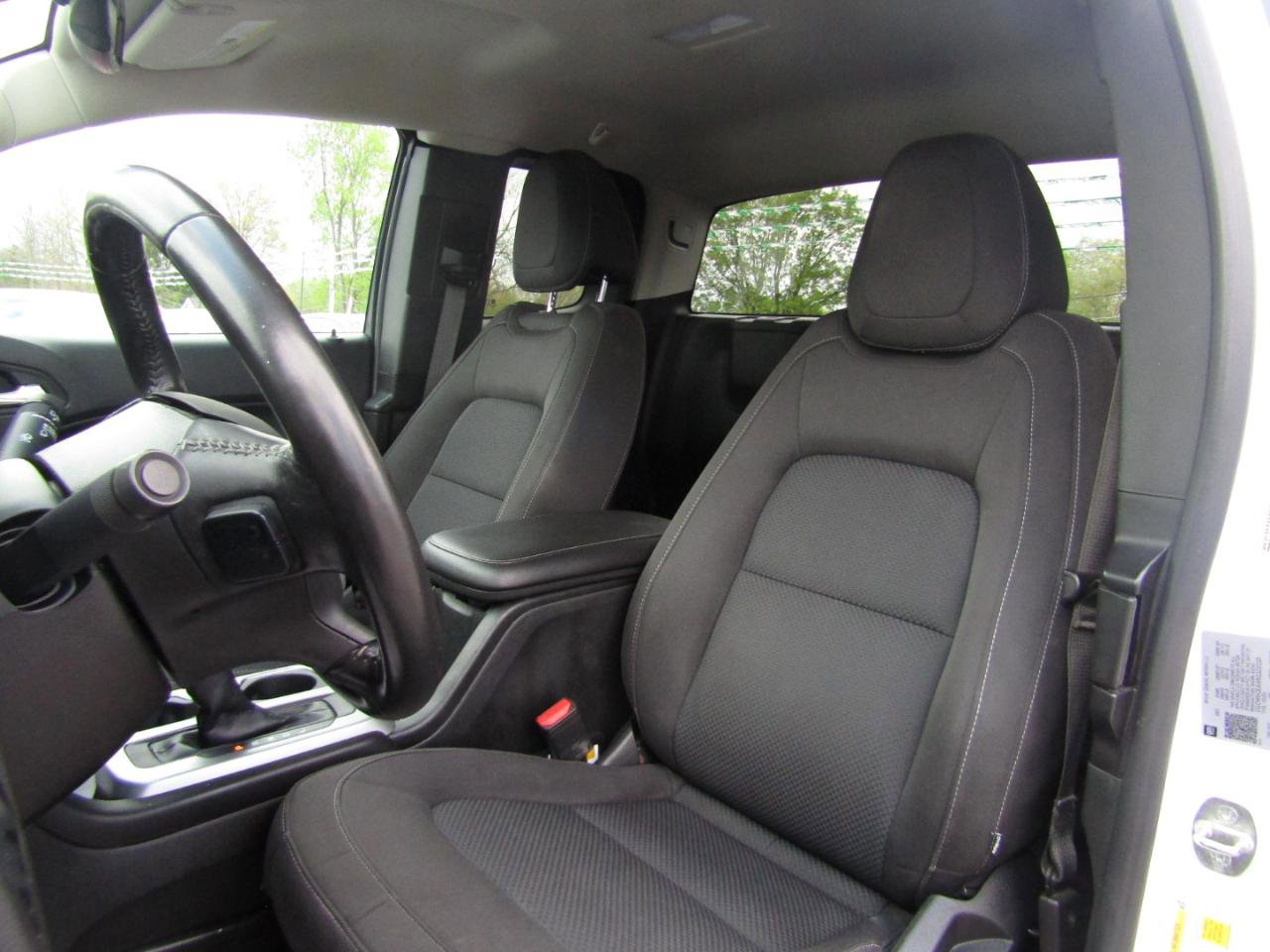 Used 2022 Chevrolet Colorado LT w/ Fleet Safety Package image 12