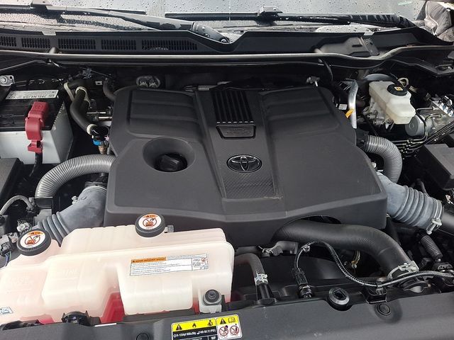 Used 2023 Toyota Tundra SR5 w/ SR5 Premium Package AWD/4WD image 28