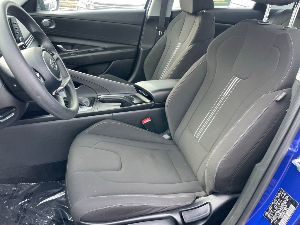 Used 2023 Hyundai Elantra SEL FWD image 6