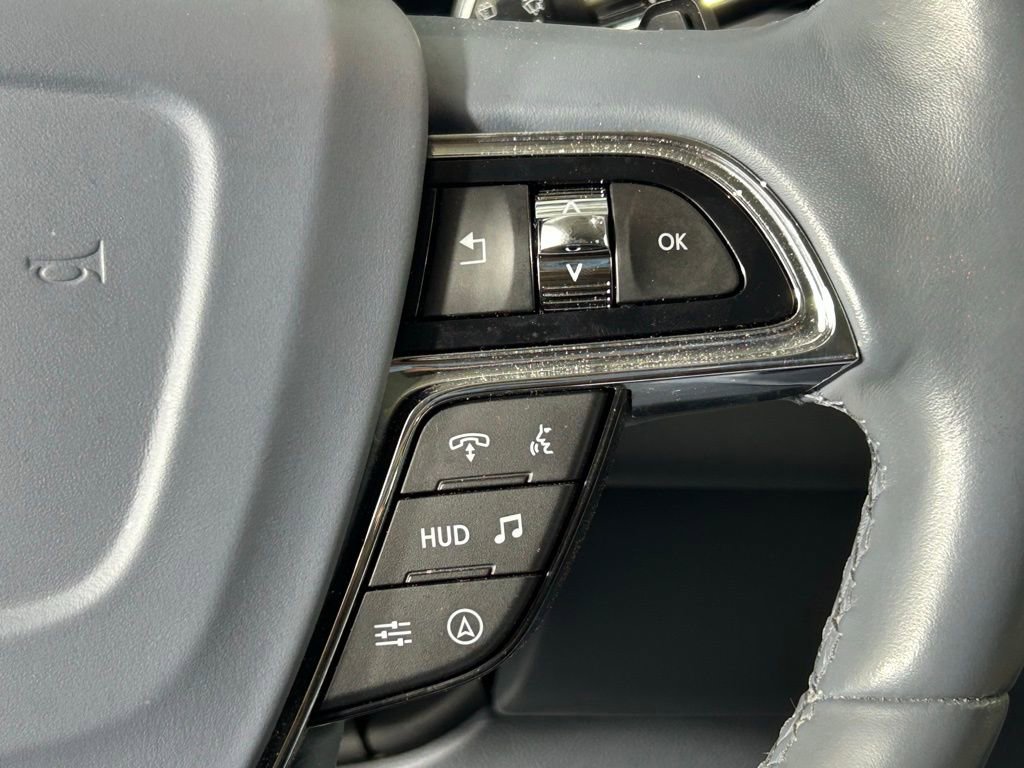 Used 2022 Lincoln Navigator L Black Label AWD/4WD image 33