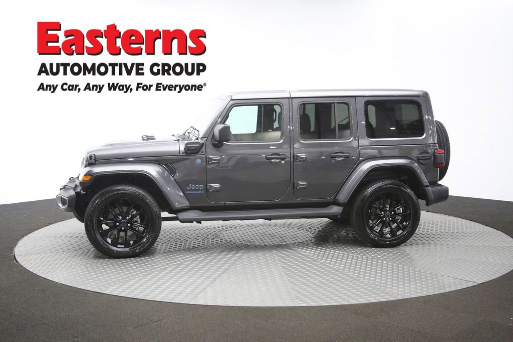 Used 2025 Jeep Wrangler Unlimited Sahara AWD/4WD image 55