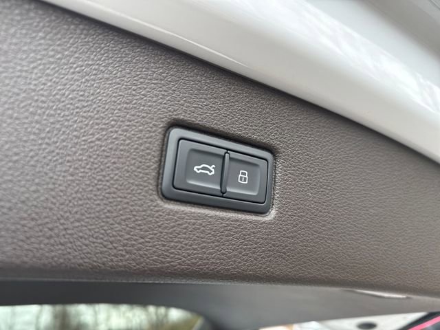 Used 2018 Audi Q7 3.0T Prestige image 20