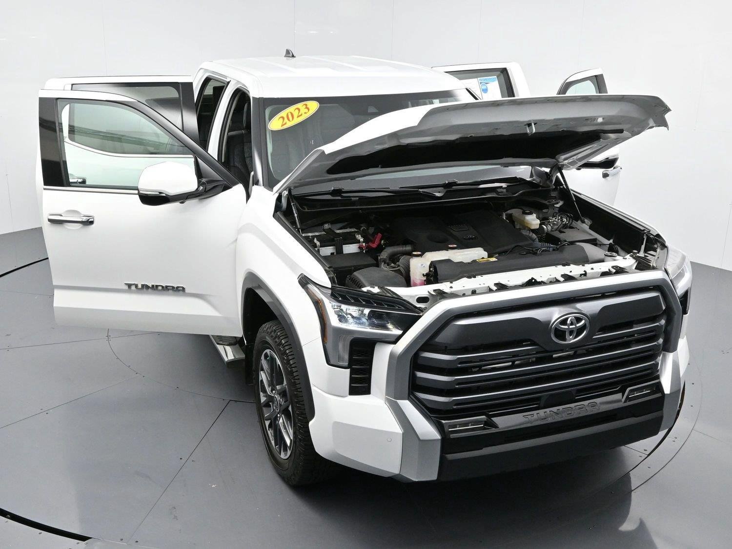 Used 2023 Toyota Tundra Limited AWD/4WD image 45