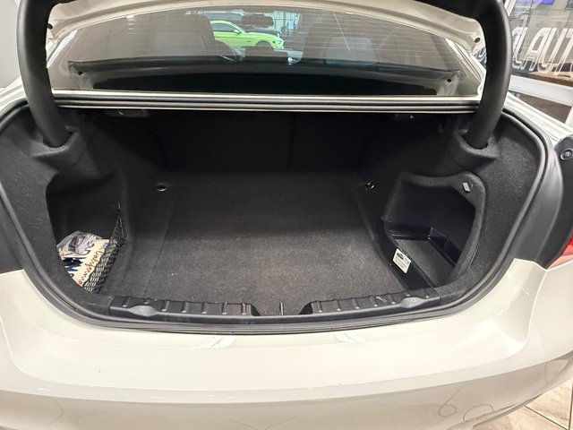 Used 2018 BMW M3 RWD image 21