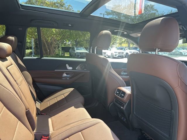 Used 2025 Mercedes-Benz GLS 450 4MATIC image 27