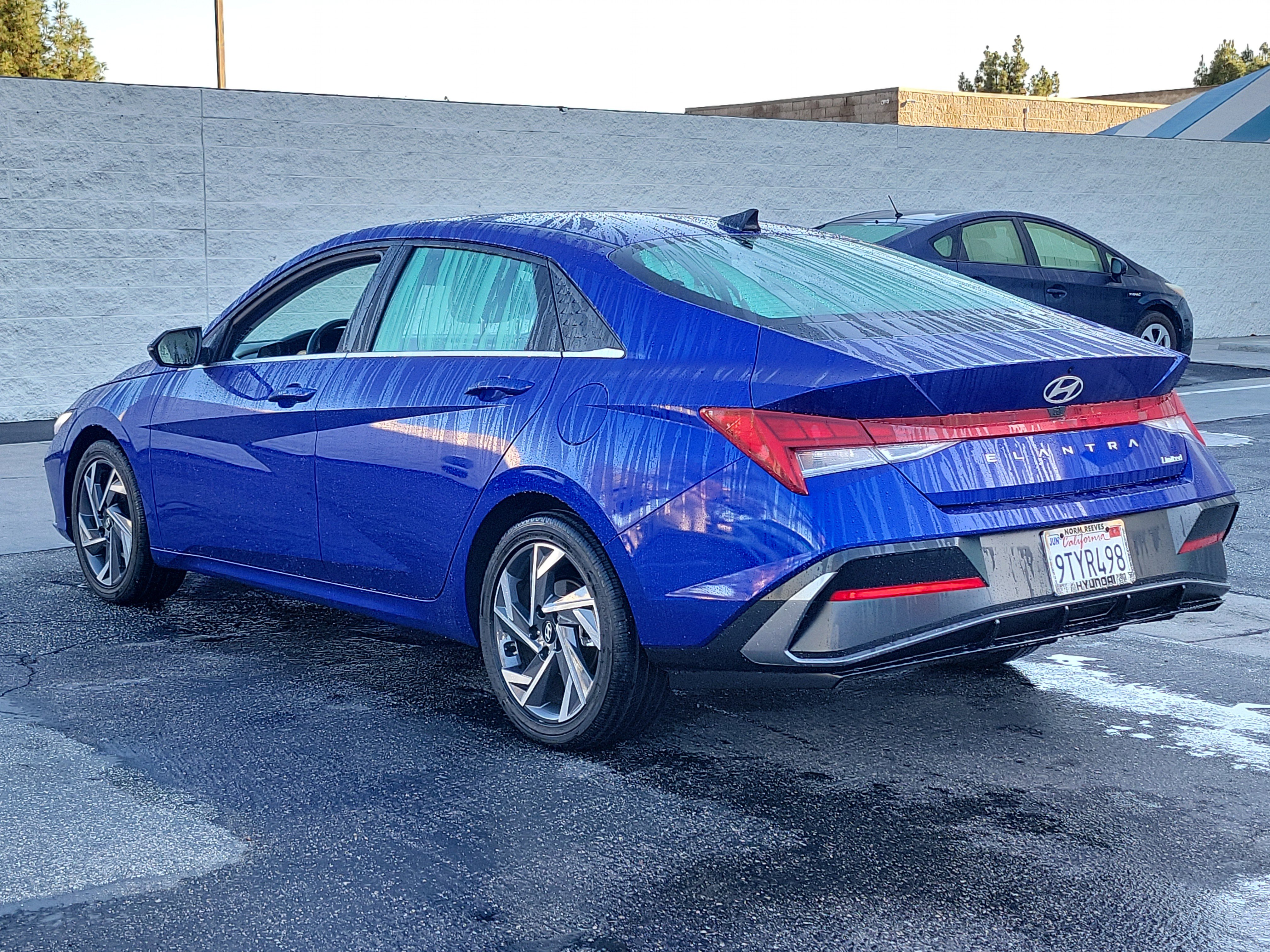 Certified 2025 Hyundai Elantra Limited image 26