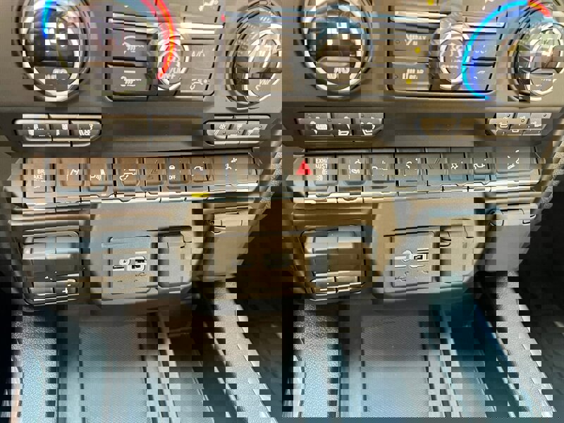 Used 2020 Chevrolet Silverado 3500 High Country w/ Z71 Off-Road Package image 47