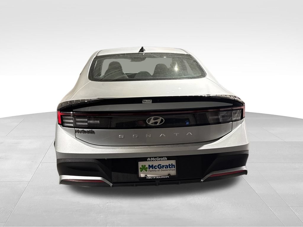 New 2026 Hyundai Sonata SE FWD image 6