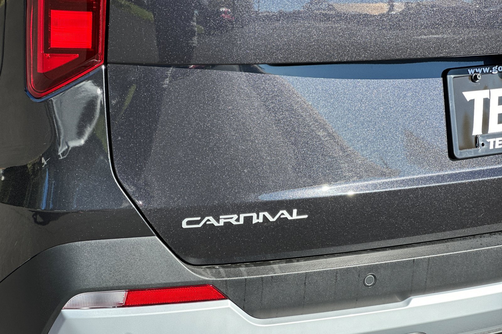 Used 2026 Kia Carnival FWD image 29