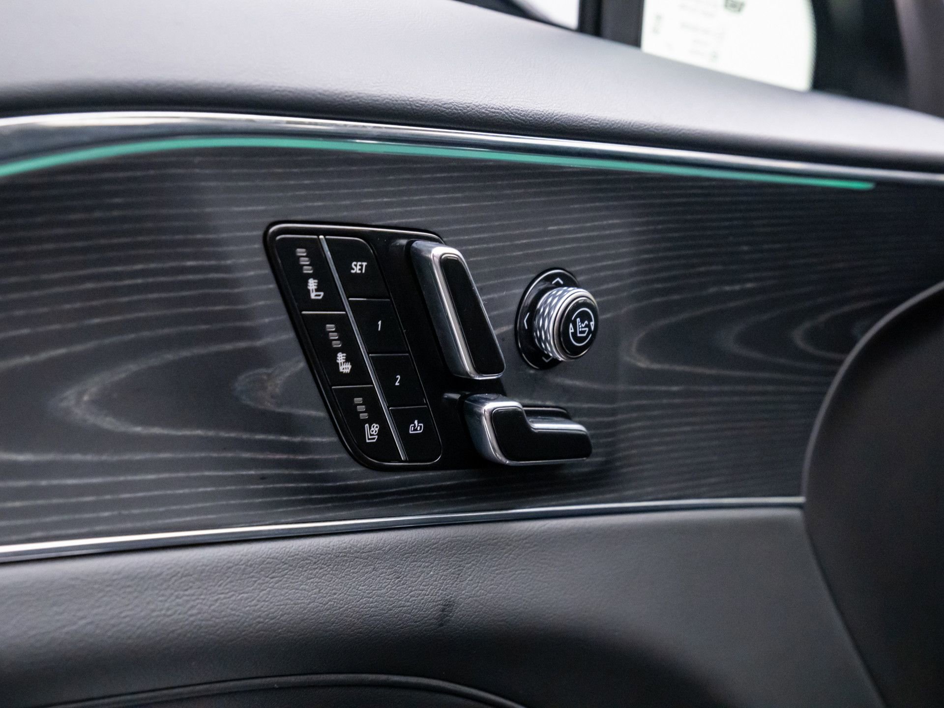 Certified 2024 Cadillac Lyriq Luxury w/ LPO, Floor Liner Package image 19