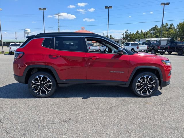 Used 2023 Jeep Compass Limited AWD/4WD image 3