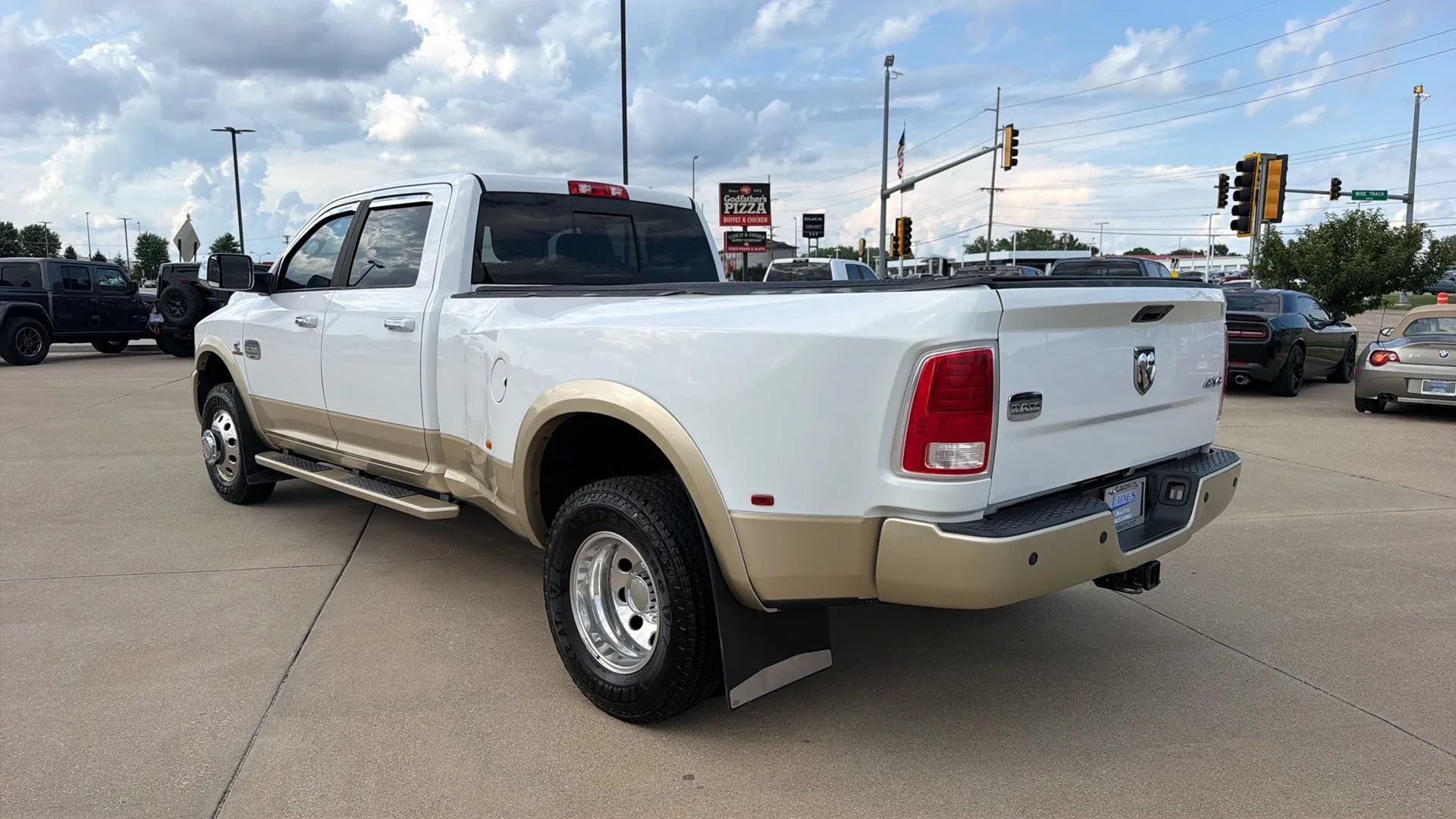 Used 2015 RAM 3500 Laramie Longhorn w/ Convenience Group AWD/4WD image 15