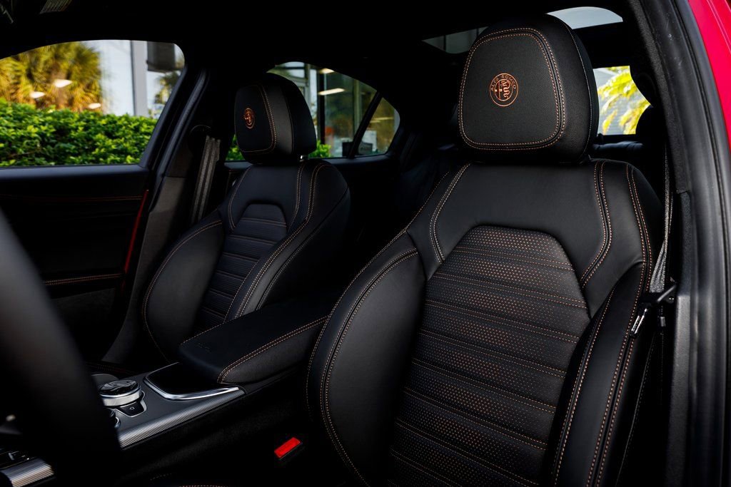 New 2025 Alfa Romeo Giulia w/ Driving Assist Package RWD image 27