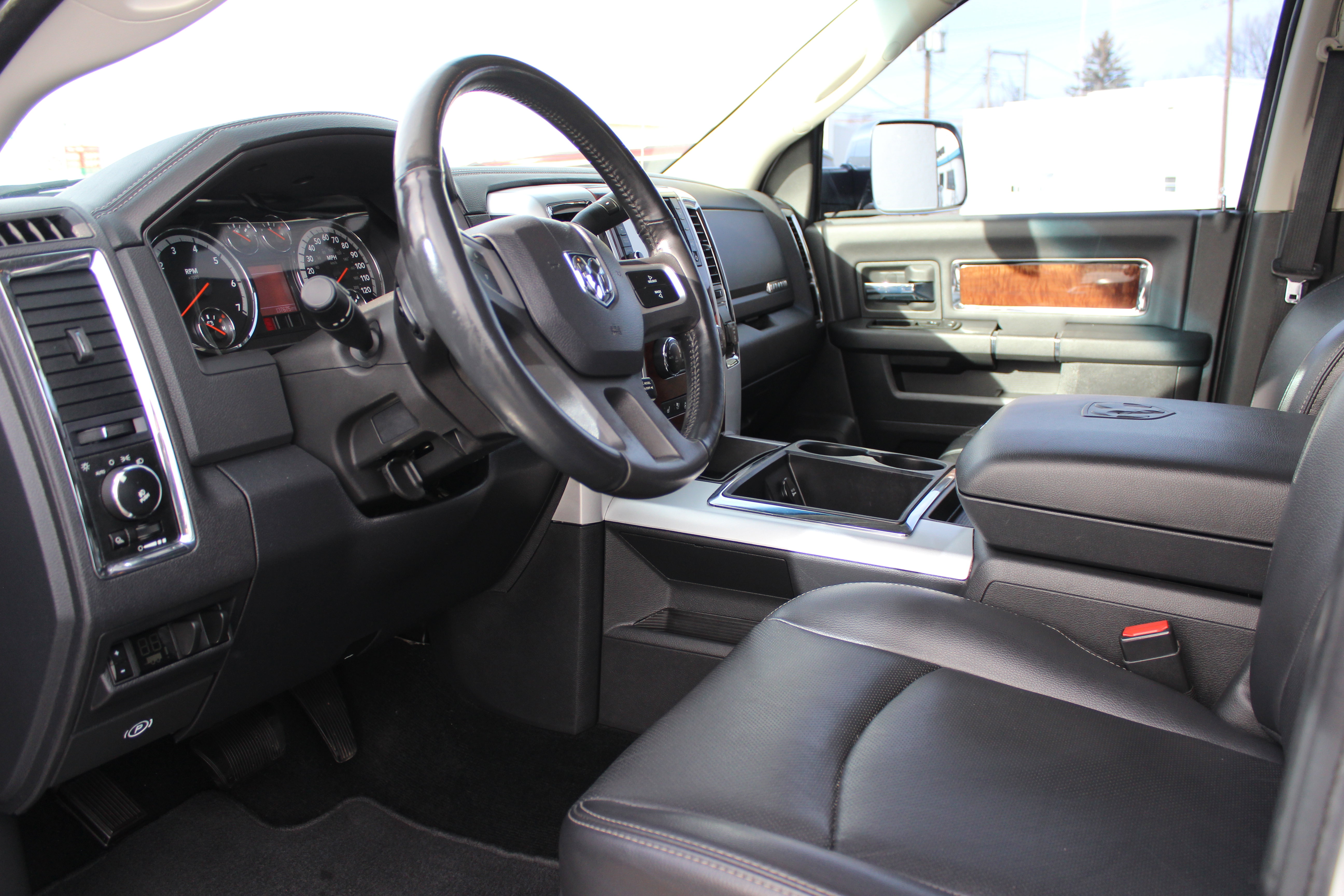 Used 2011 RAM 2500 Laramie w/ Protection Group image 15