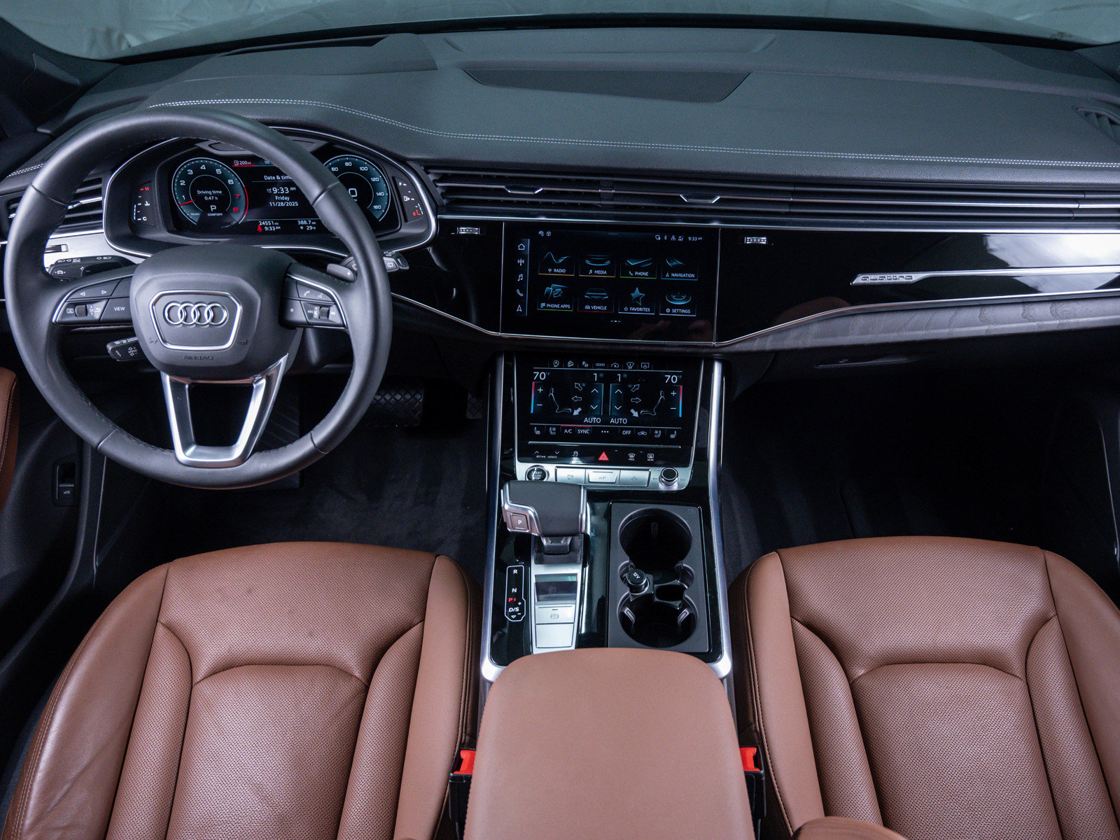 Used 2023 Audi Q7 3.0T Prestige image 17