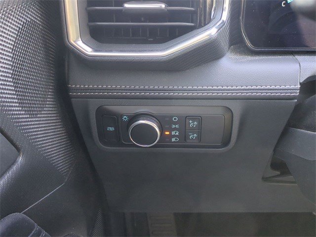 Used 2025 Ford Mustang Premium image 15