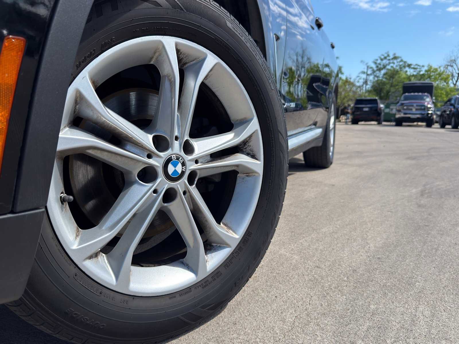 Used 2018 BMW X3 xDrive30i AWD/4WD image 2