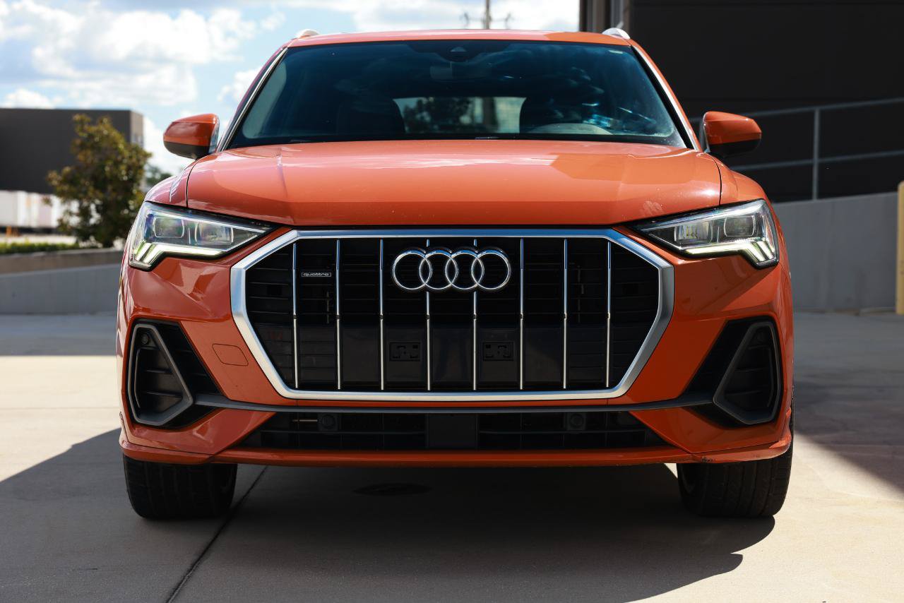 Used 2020 Audi Q3 2.0T Premium Plus w/ Premium Plus Package AWD/4WD image 17