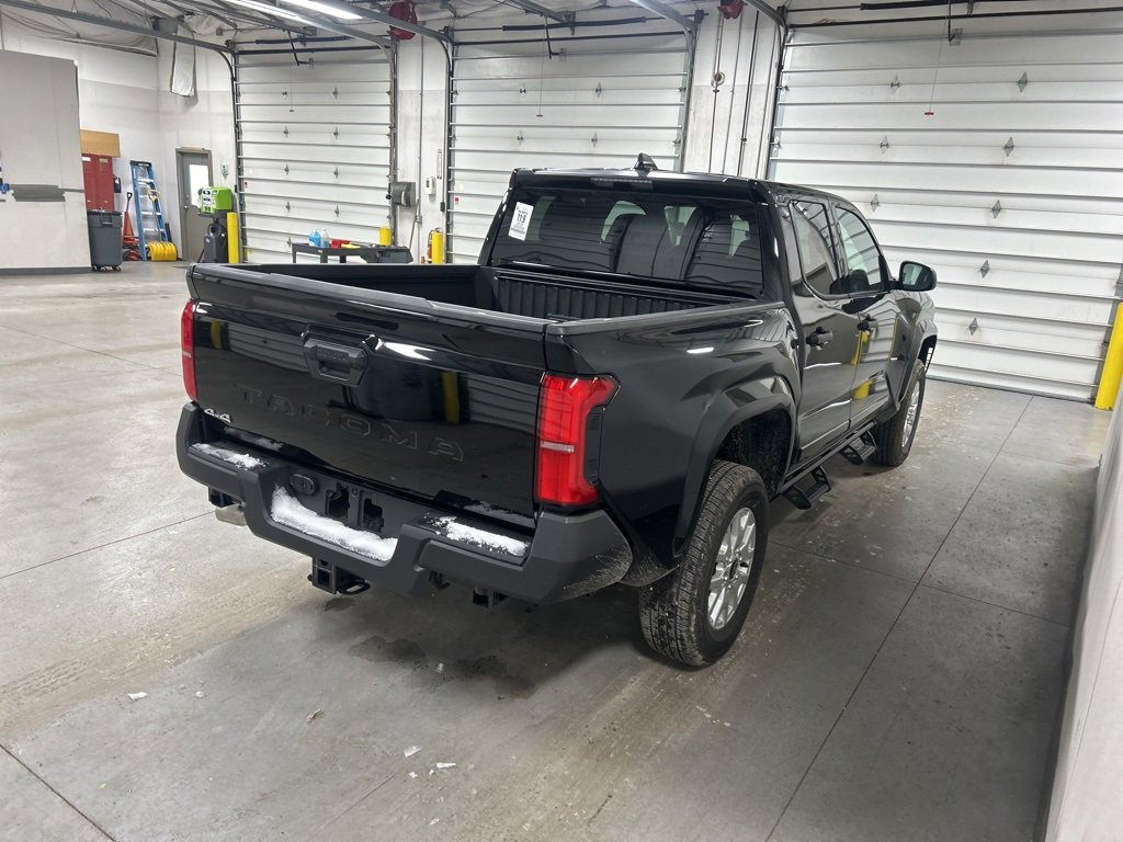 Used 2025 Toyota Tacoma SR image 4