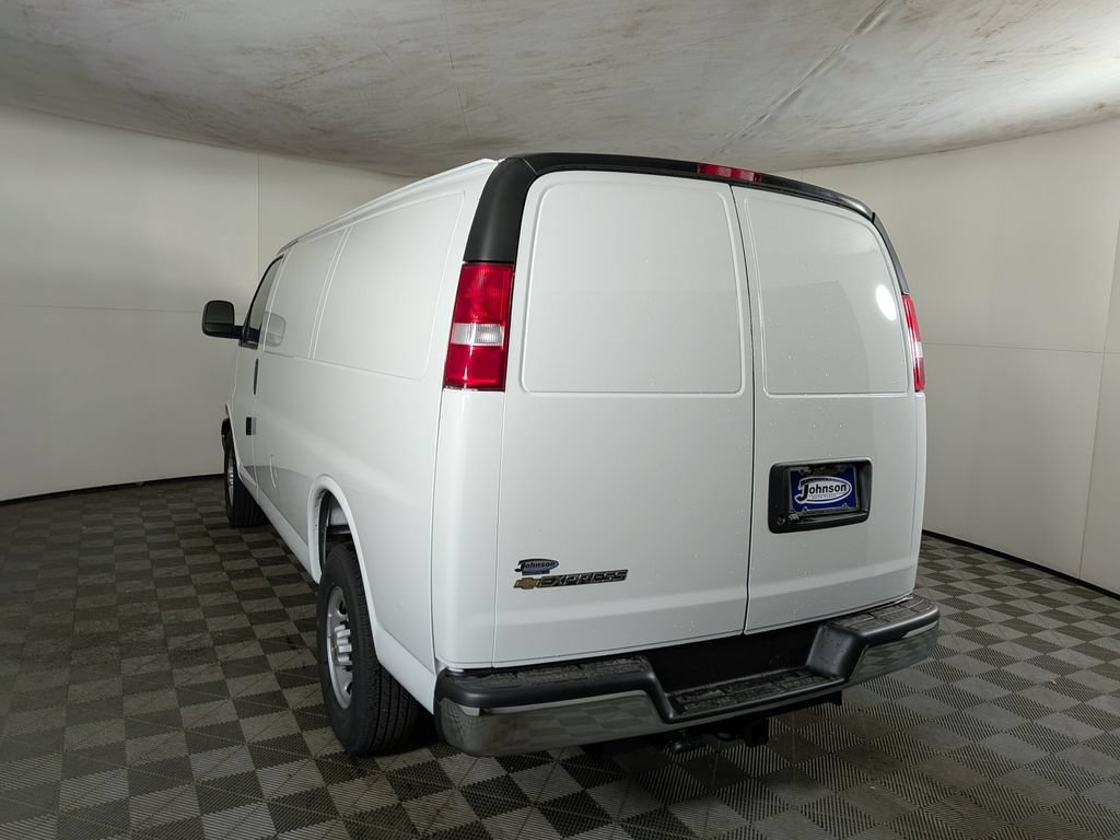 New 2026 Chevrolet Express 2500 w/ Driver Convenience Package RWD image 4