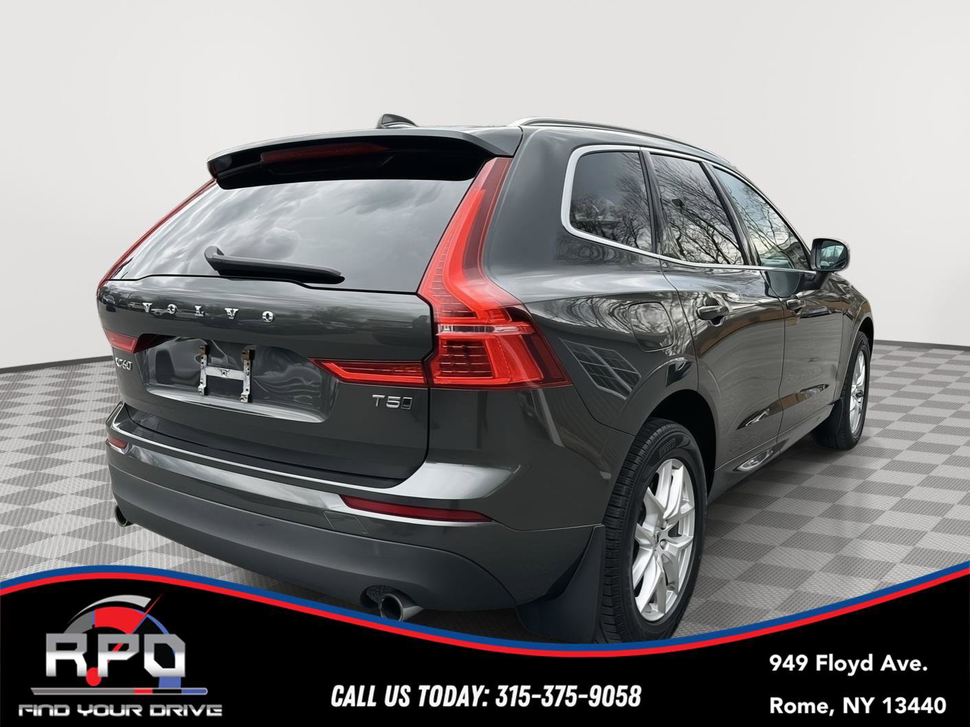 Used 2019 Volvo XC60 T5 Momentum w/ Protection Package image 5
