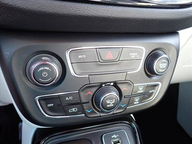 Used 2020 Jeep Compass Limited AWD/4WD image 18