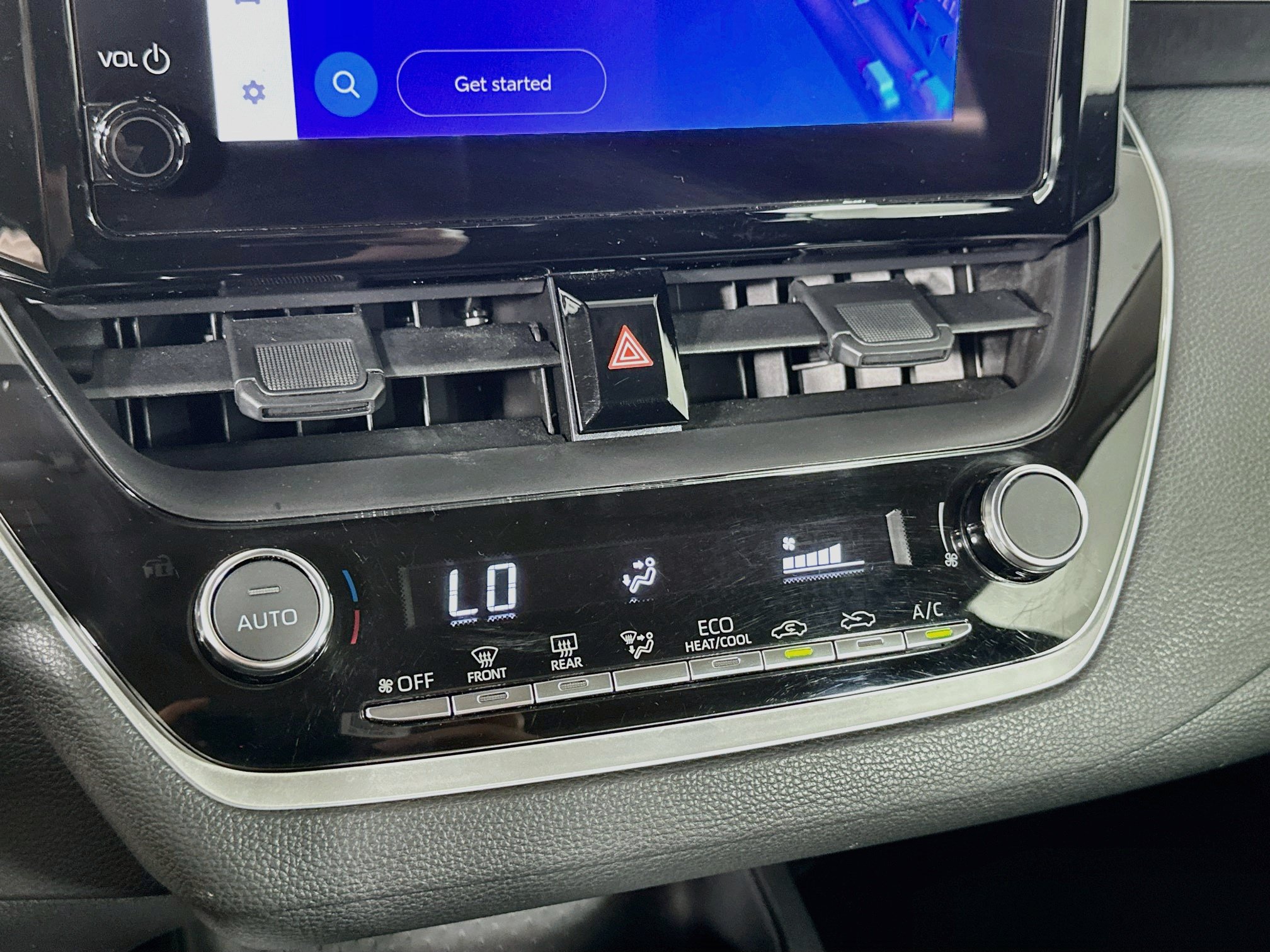 Used 2025 Toyota Corolla LE FWD image 23