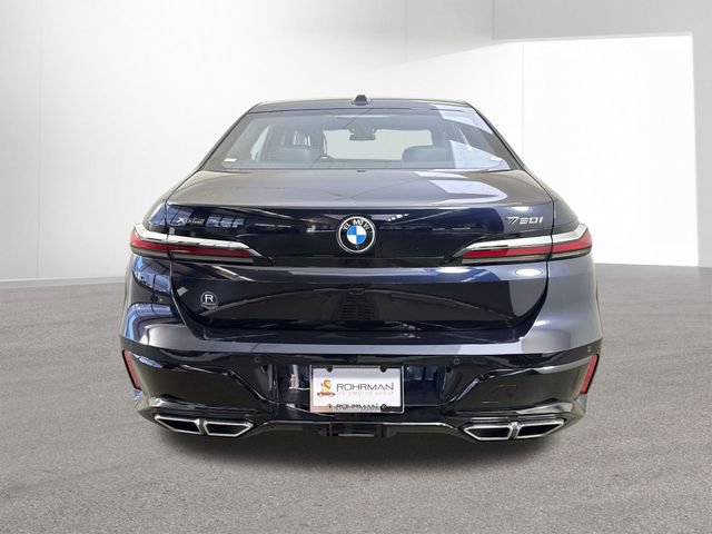 Used 2026 BMW 760i xDrive AWD/4WD image 32