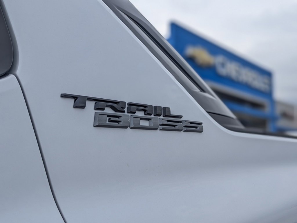 New 2026 Chevrolet Silverado EV Trail Boss image 12