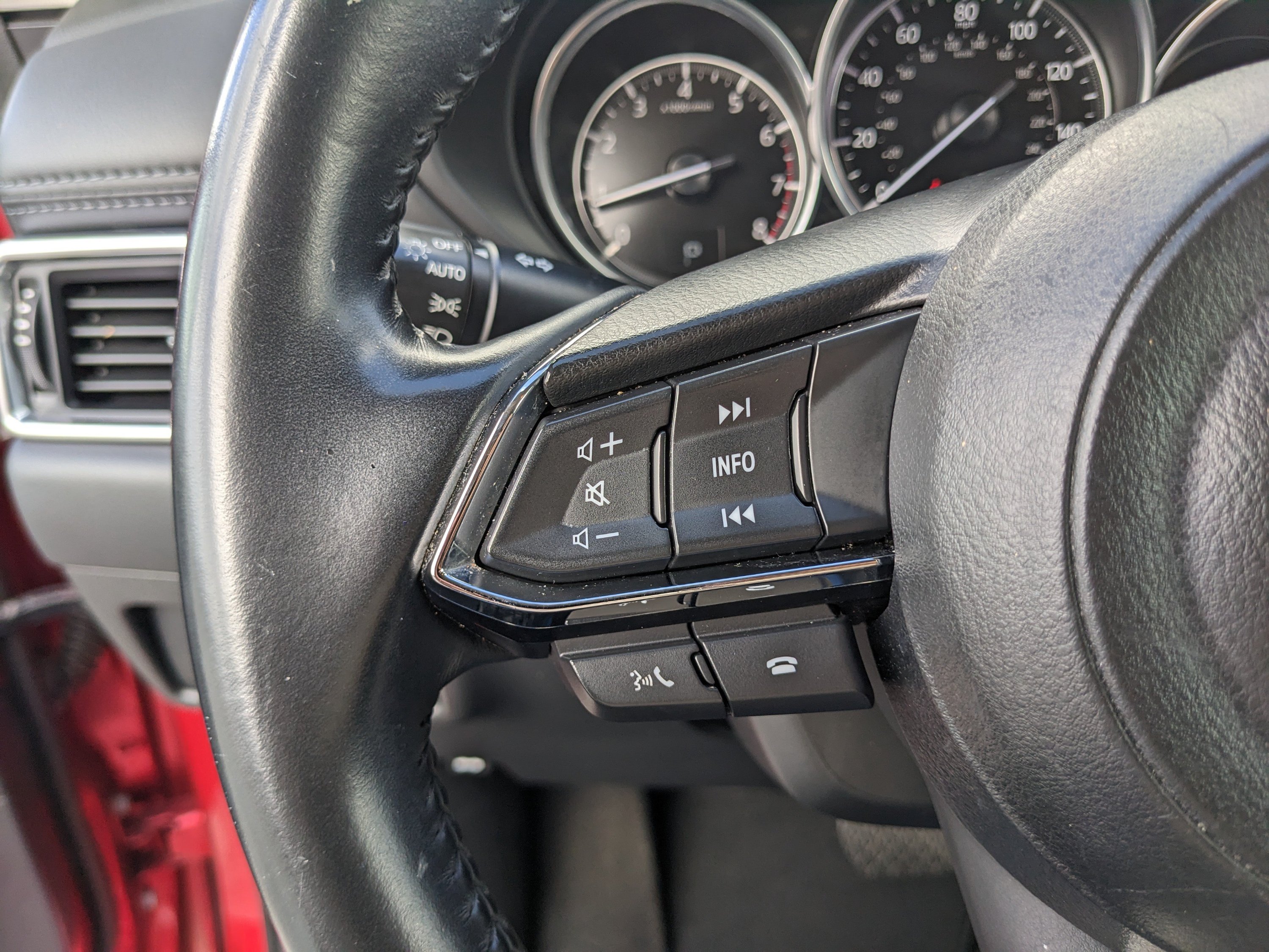 Used 2021 MAZDA CX-5 Touring FWD image 32