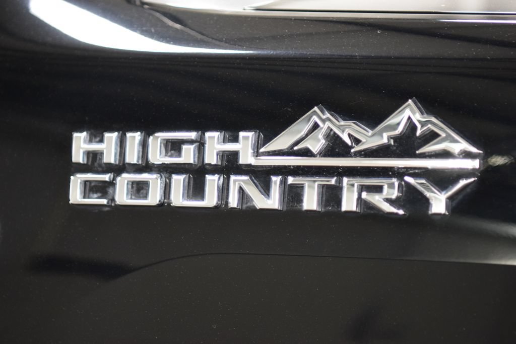 Used 2024 Chevrolet Silverado 3500 High Country w/ High Country Premium Package AWD/4WD image 18