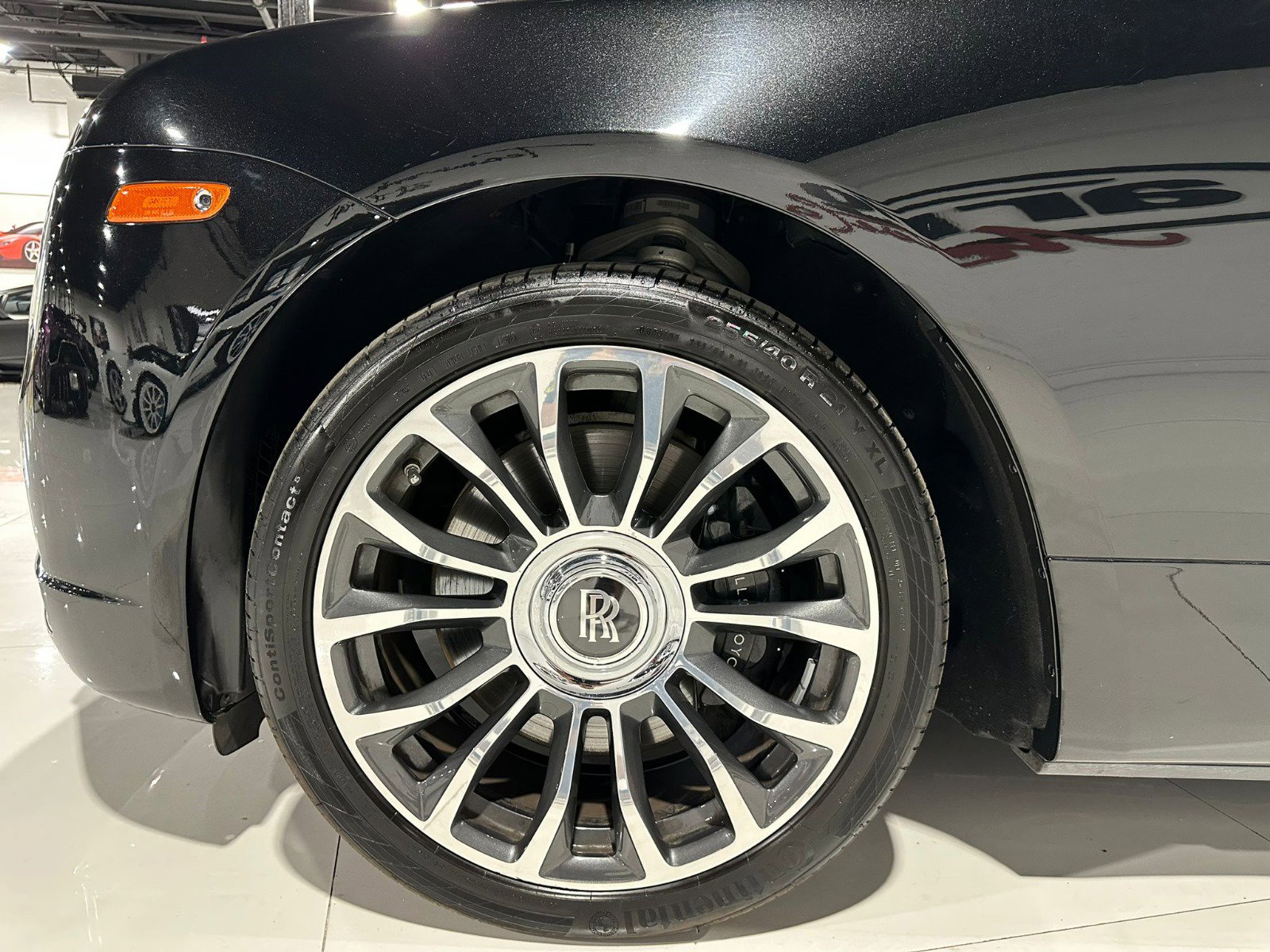 Used 2019 Rolls-Royce Dawn image 50