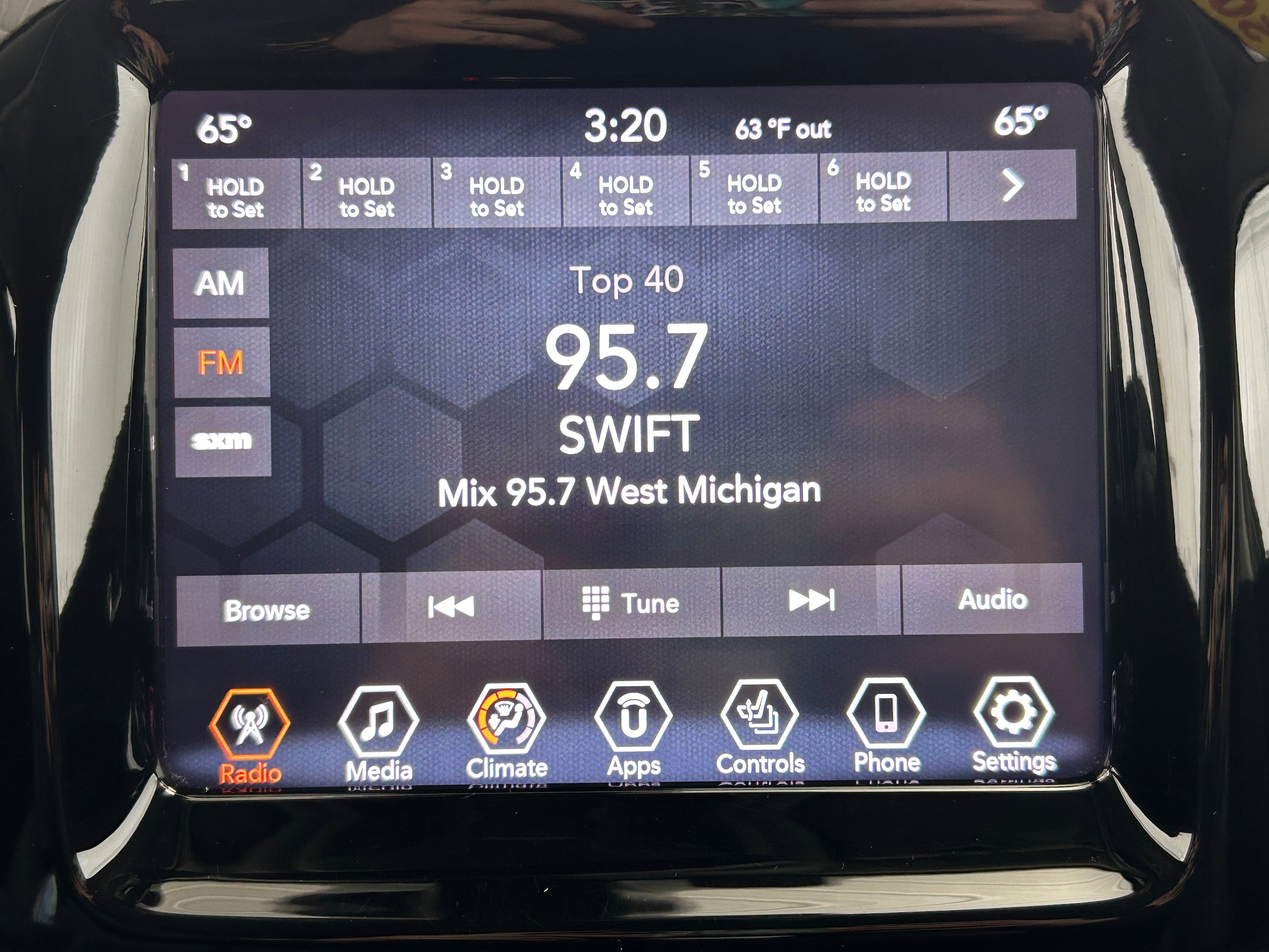 Used 2021 Jeep Compass Limited AWD/4WD image 5