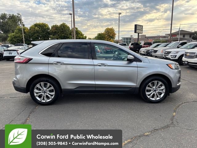 Used 2022 Ford Edge Titanium AWD/4WD image 4