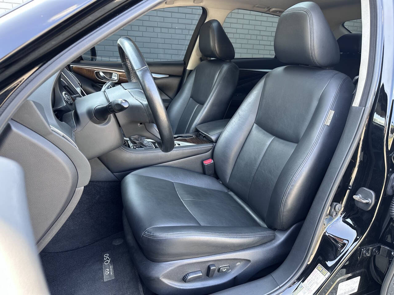 Used 2019 INFINITI Q50 Luxe w/ Essential Package (3.0T Luxe) AWD/4WD image 29