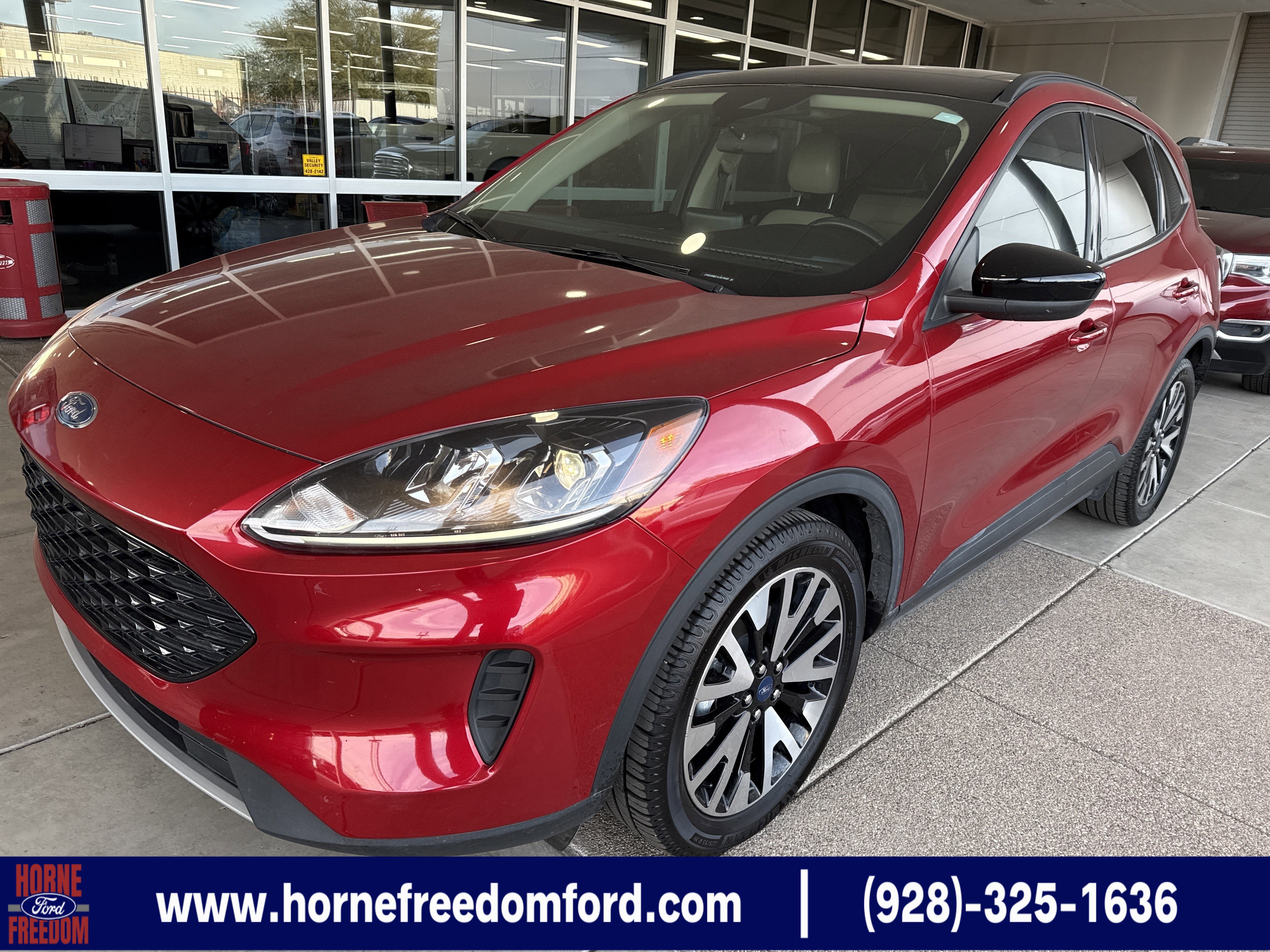 Used 2020 Ford Escape SE Sport image 1