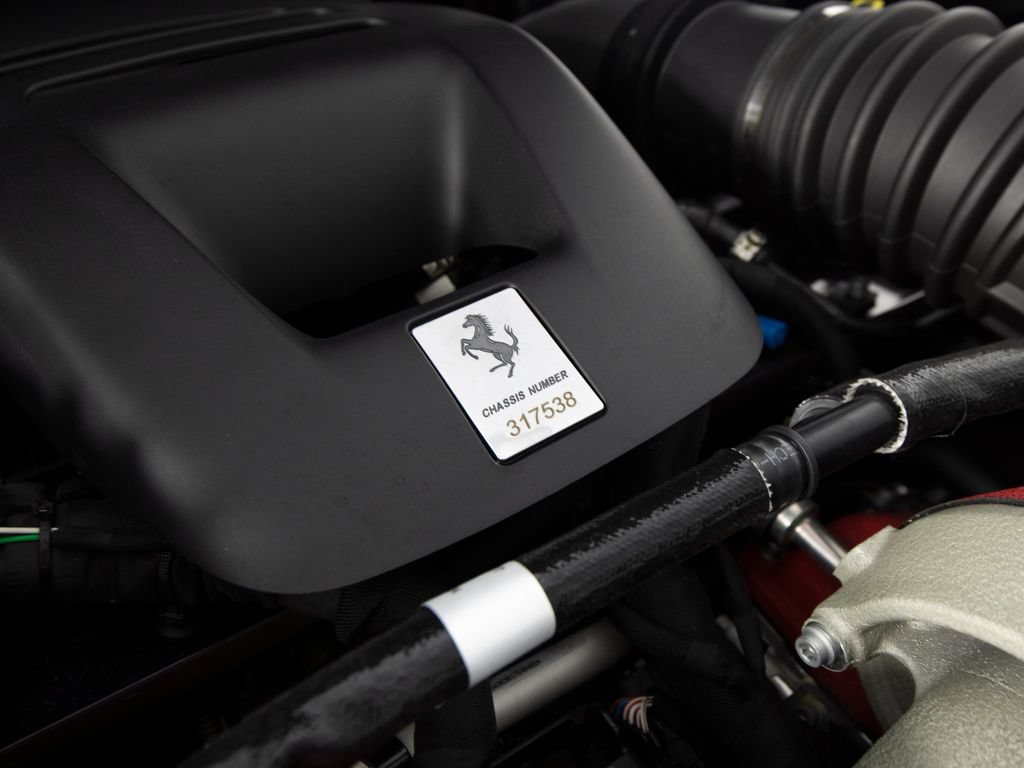 Used 2025 Ferrari Purosangue AWD/4WD image 53
