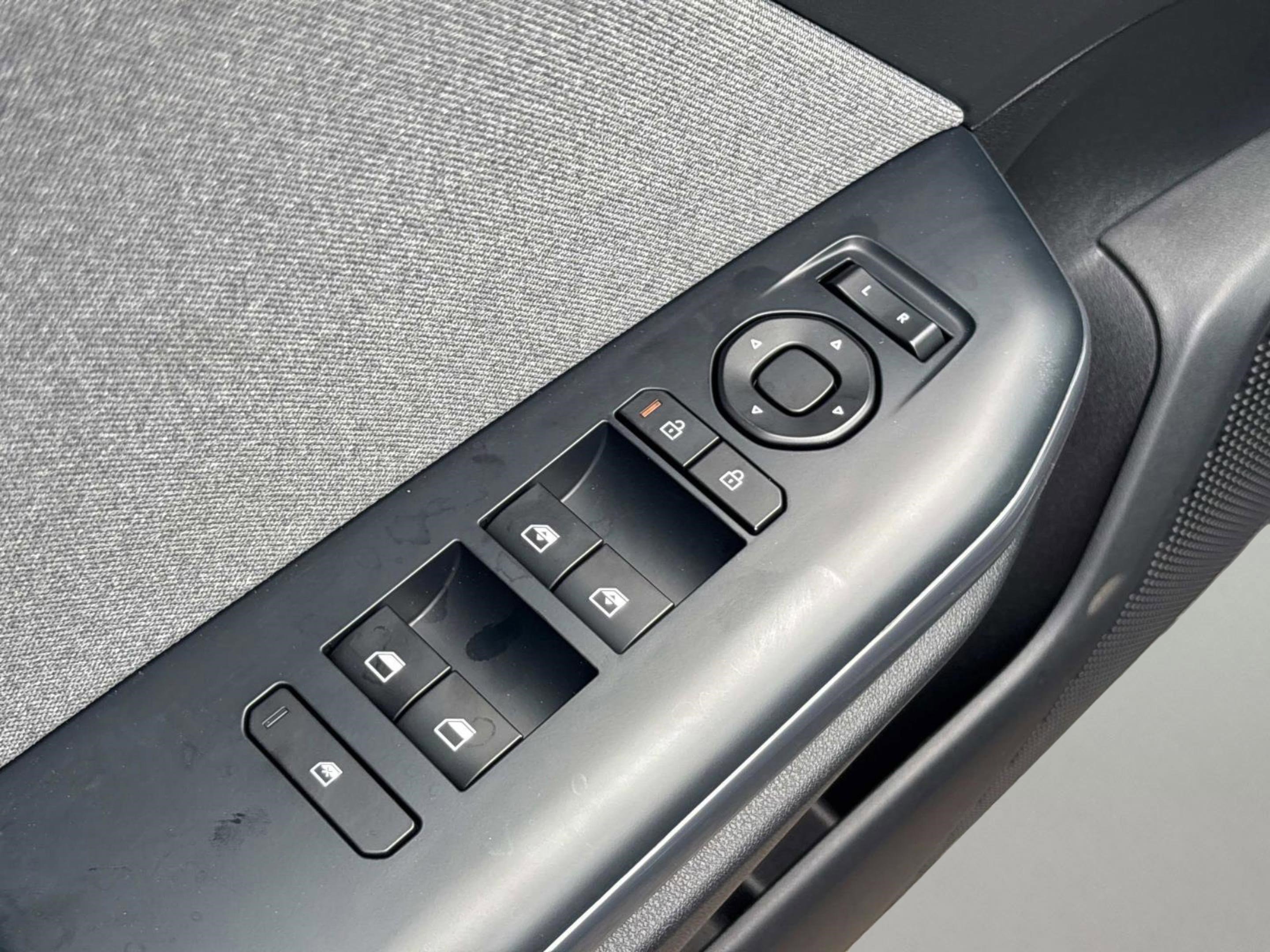 New 2025 Kia K4 EX image 19
