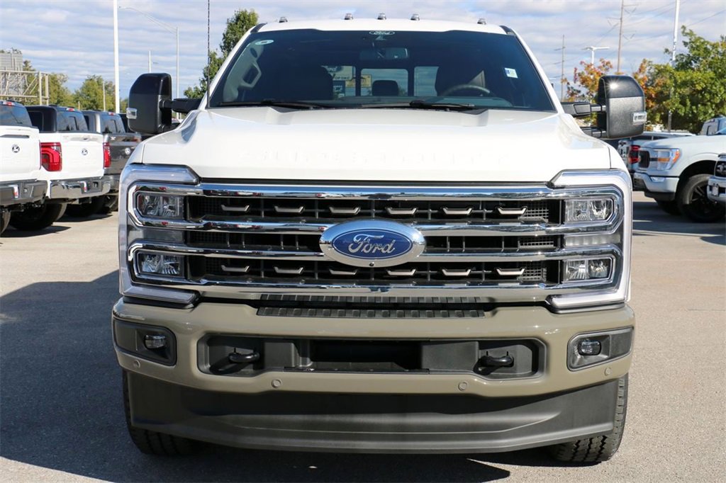 New 2026 Ford F350 King Ranch w/ FX4 Off-Road Package image 3
