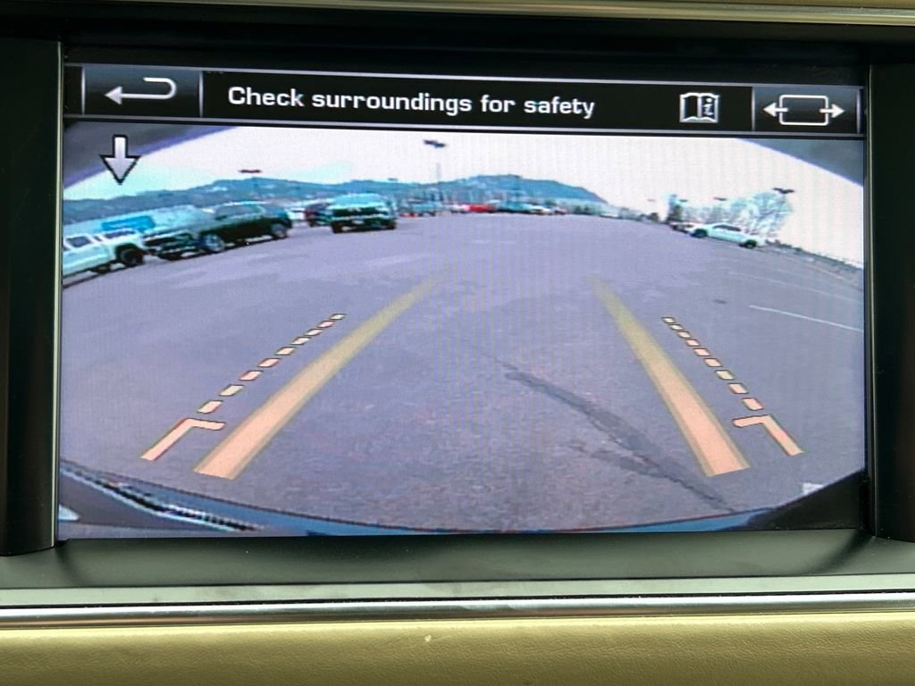 Used 2014 Land Rover Range Rover HSE image 15