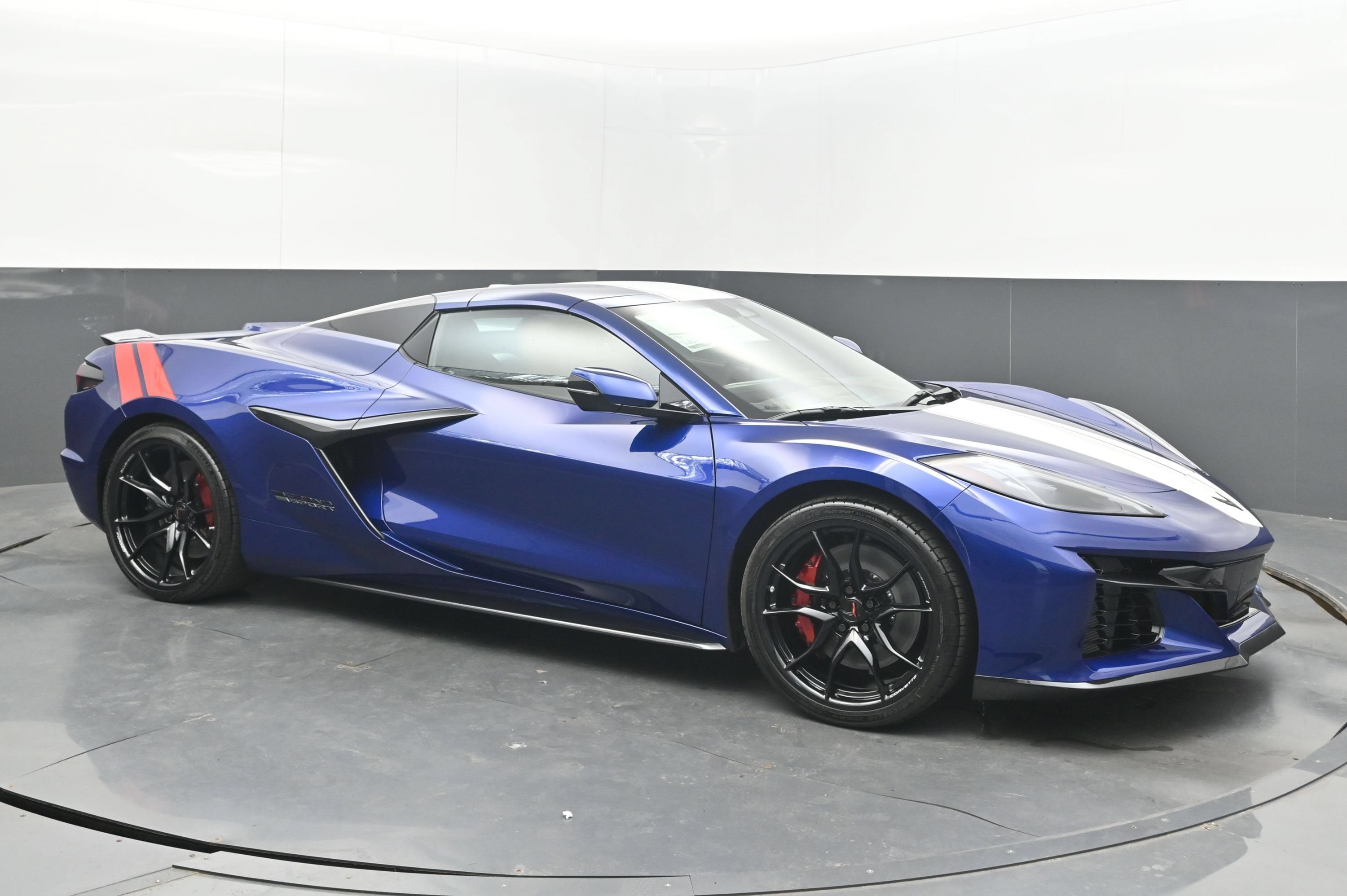 New 2027 Chevrolet Corvette Grand Sport RWD image 7