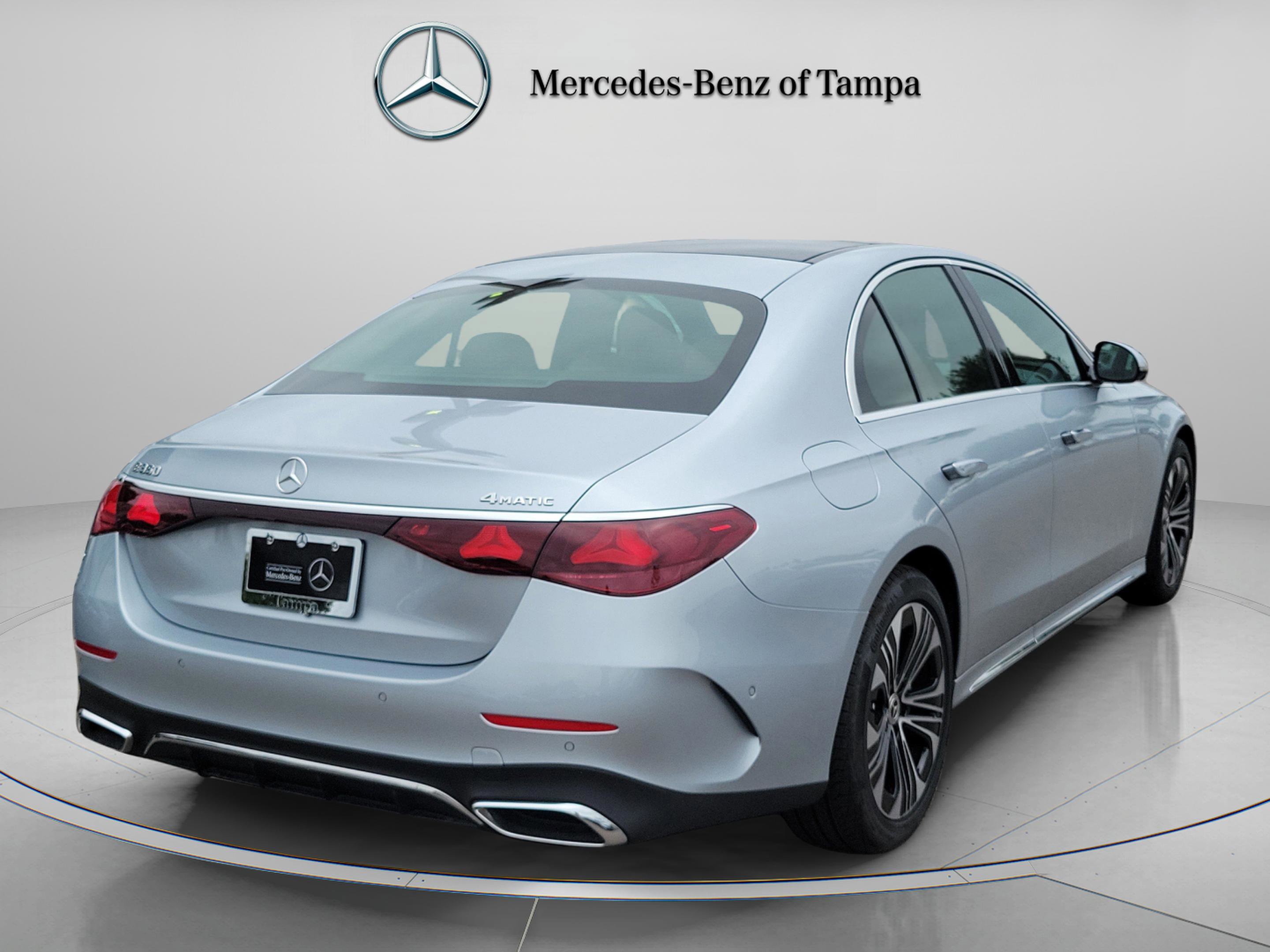 Certified 2025 Mercedes-Benz E 350 4MATIC Sedan image 4