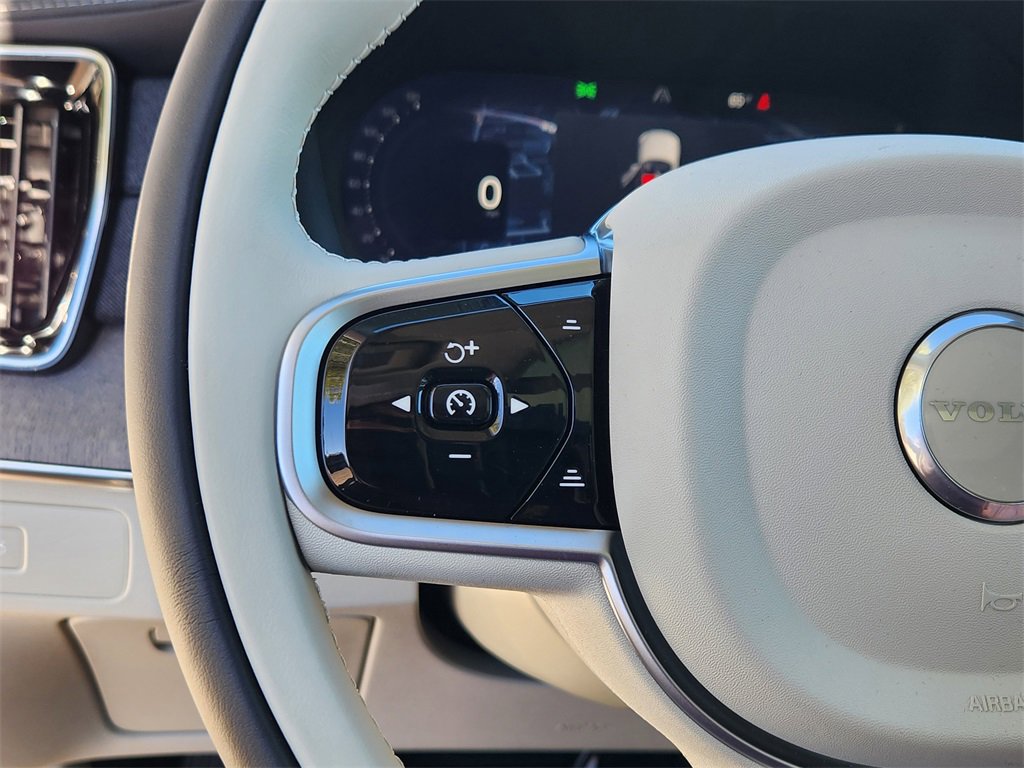 New 2026 Volvo XC90 B6 Ultra w/ Lounge Package image 9