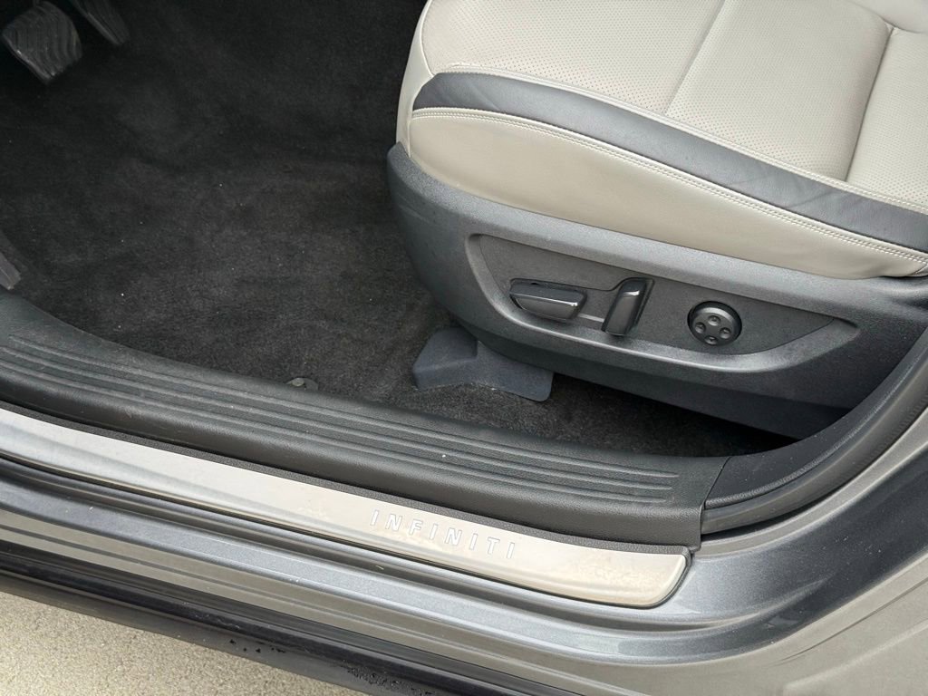 Used 2024 INFINITI QX50 Sensory image 22