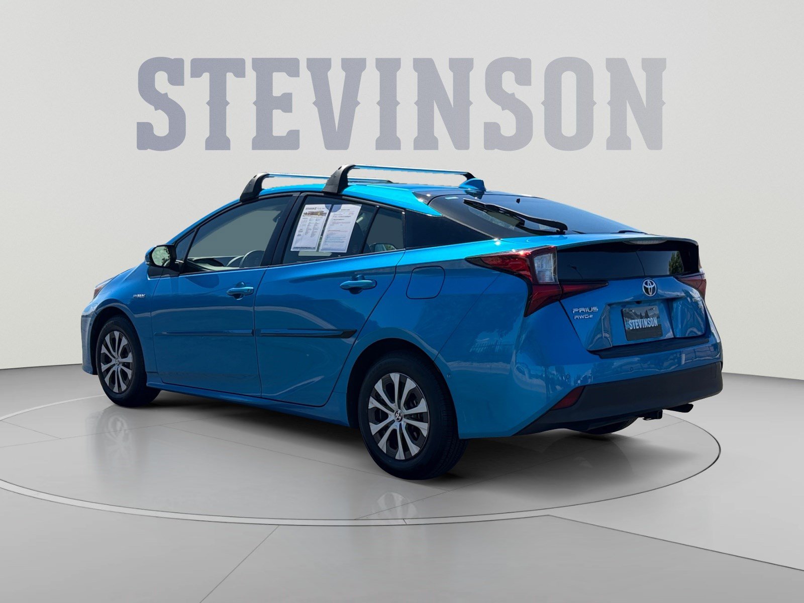 Used 2022 Toyota Prius XLE w/ Advanced Technology Package AWD/4WD image 3