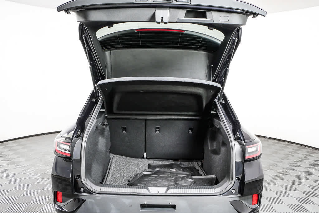 Used 2024 Volkswagen ID.4 2WD image 34