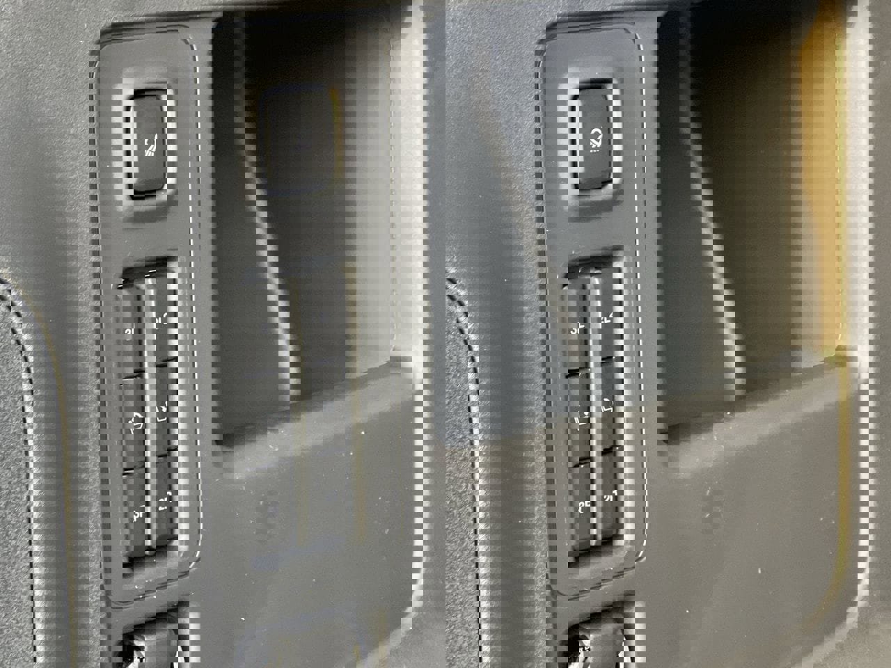 New 2025 Ford Expedition Max Platinum w/ Stealth Performance Package image 24