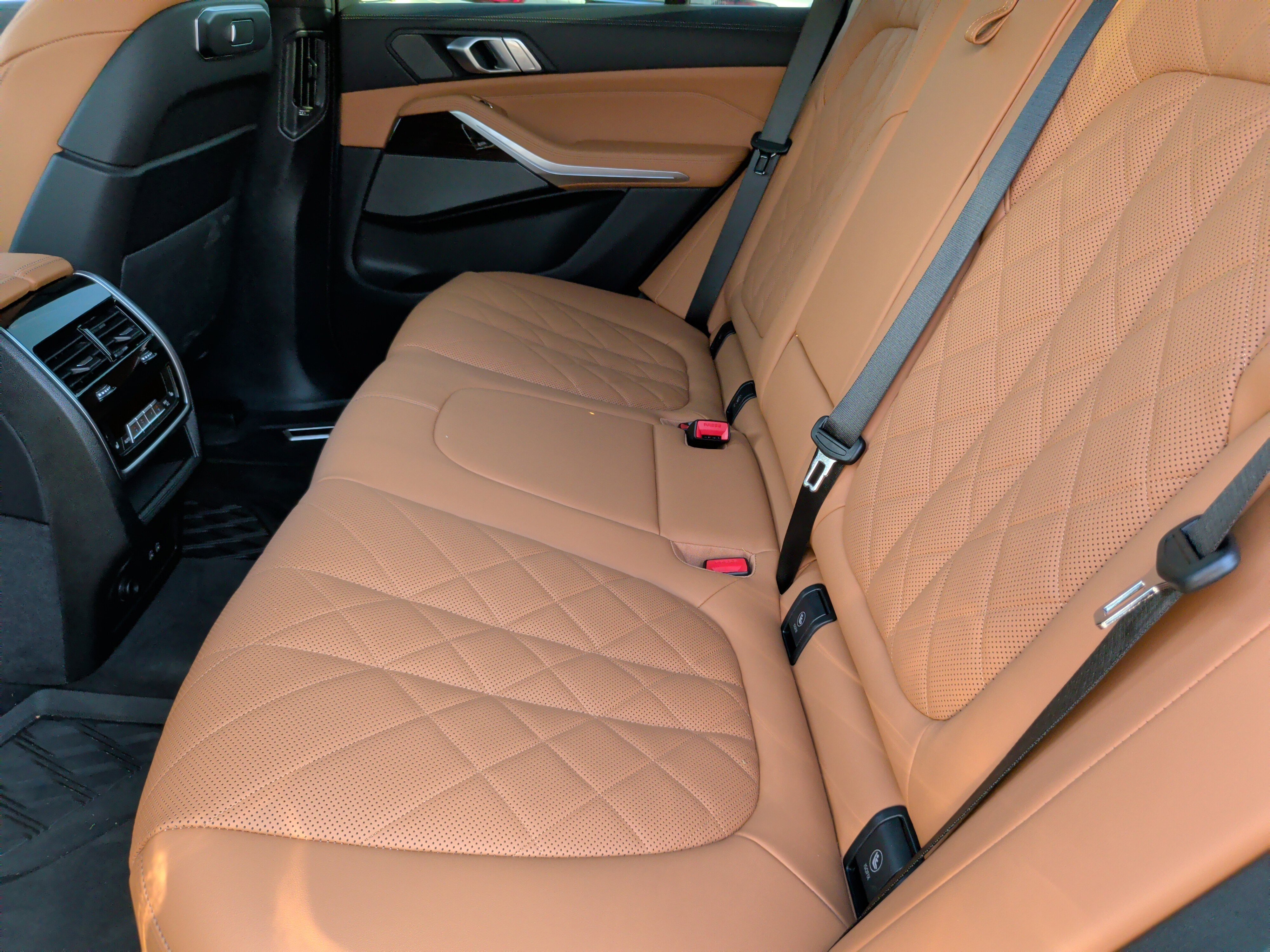 Used 2026 BMW X5 xDrive40i w/ Climate Comfort Package image 40